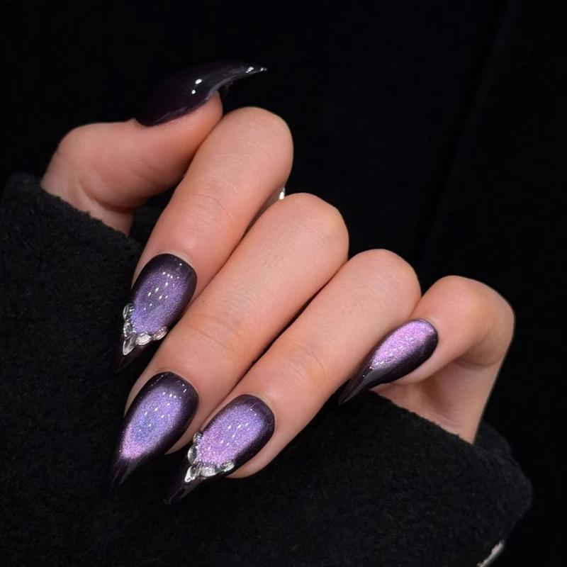 Glamouröse Stiletto Press-On Nagelverzierungen