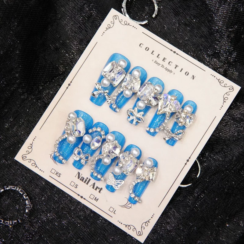 Glamouröse mit Strass verzierten Press-On Nägel