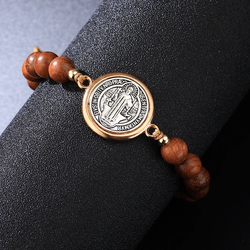 🛡️Ein treuer Begleiter für Schutzgeister✨Armband aus Naturholzperlen mit St.-Benedikt-Motiv🎁Verstellbar, für Damen und Herren geeignet