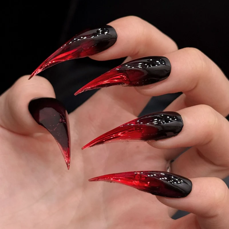 Dramatische Stiletto Press-On Nägel