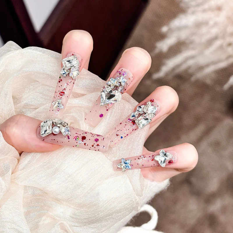 Glamouröse Glitzer Press-On Nagelspitzen