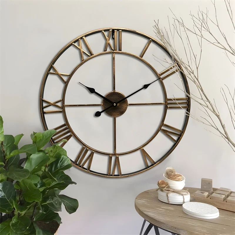 Skanto | Wanduhr aus Eisenkunst mit römischen Ziffern