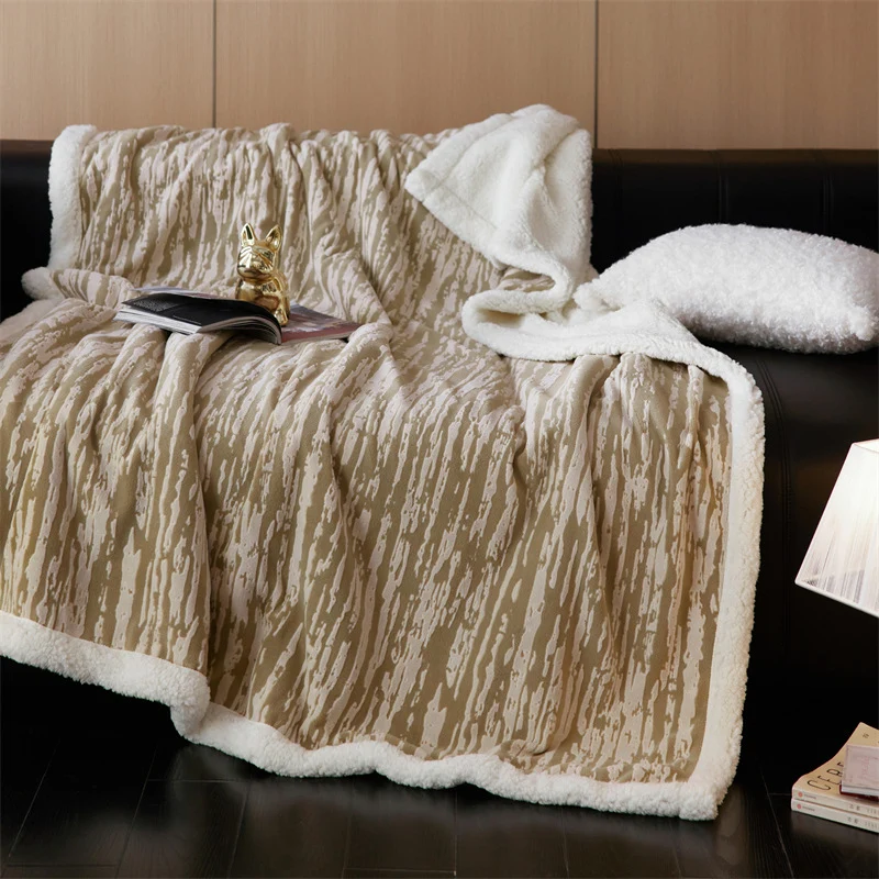 Kuschelige Wohndecke mit Sherpa-Futter und Jacquardmuster