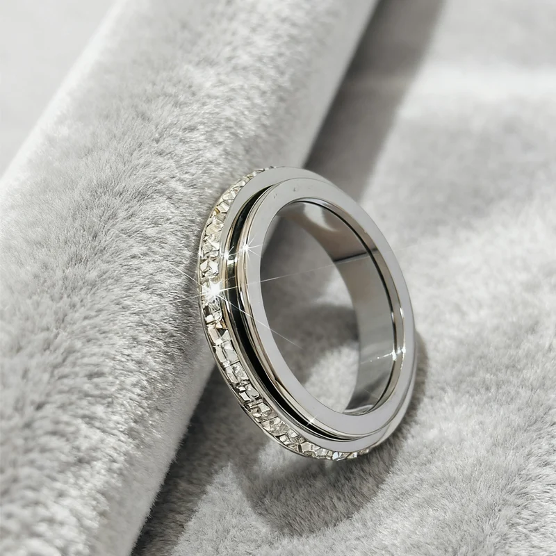 💖Black-Friday-Mega-Angebot – 50 % Rabatt!💖Drehbarer Spinner-Ring aus Titanstahl mit Zirkonia