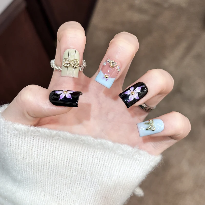 Dekorative Nagelkunst