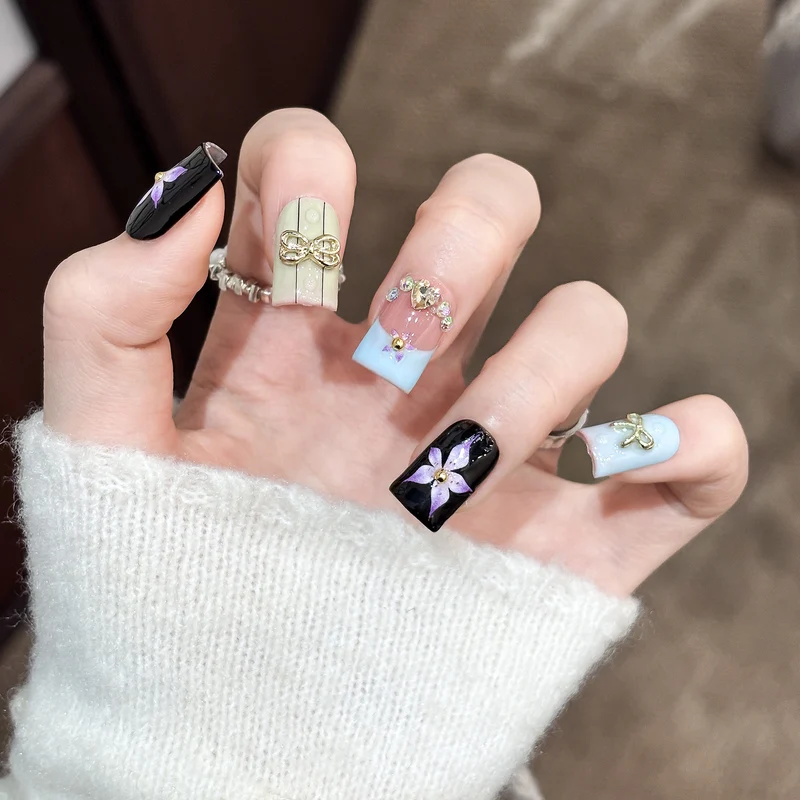 Dekorative Nagelkunst