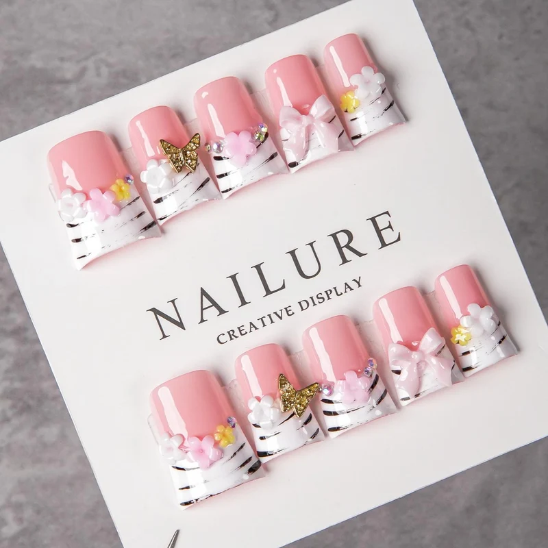 Dekorative Nagelkunst