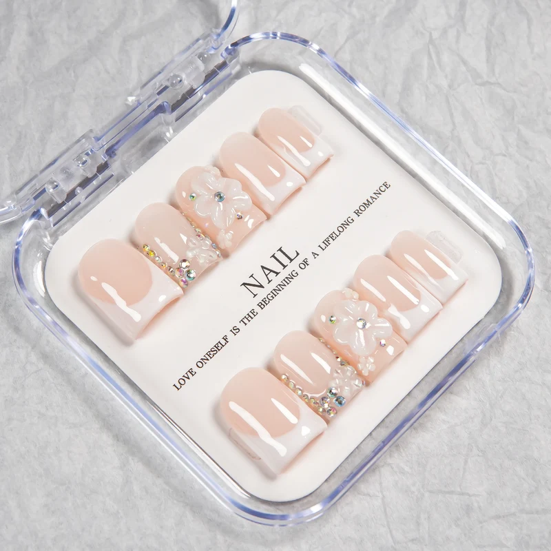 Dekorativer Luxus Press-On Nagelset