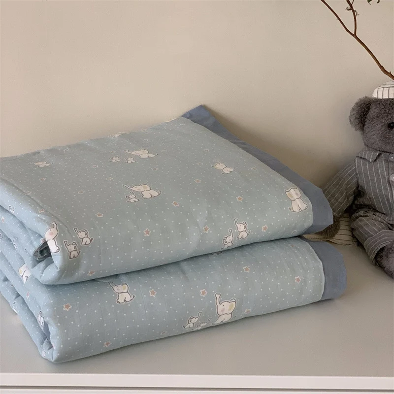 Weiche Mull-Babydecke mit Teddy-Design und doppellagiger Gaze