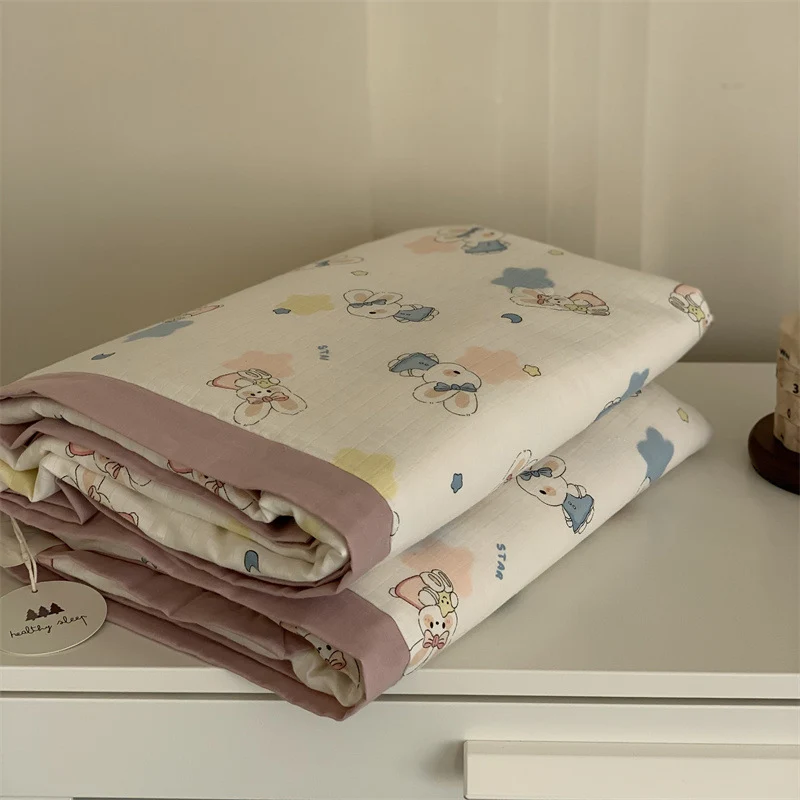Weiche Mull-Babydecke mit Teddy-Design und doppellagiger Gaze