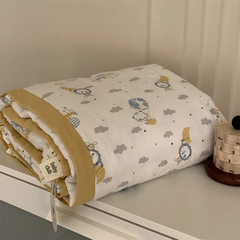 Weiche Mull-Babydecke mit Teddy-Design und doppellagiger Gaze