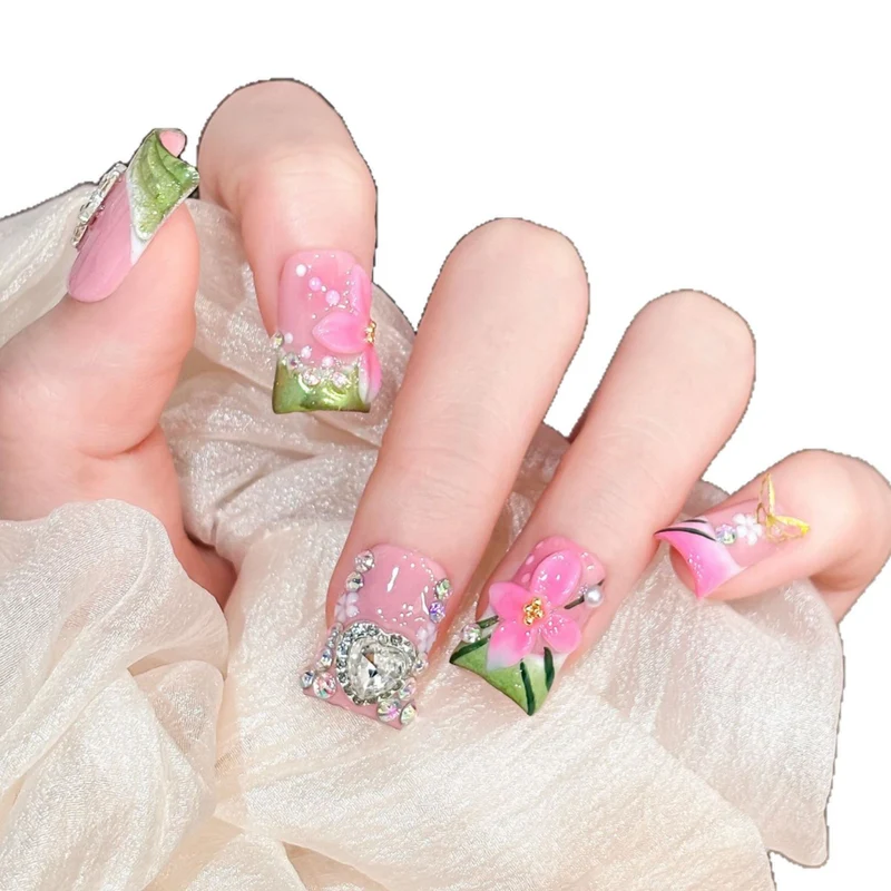 Dekorative florale Druck-Nagelverzierungen