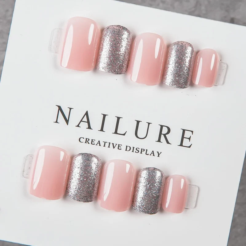 Kreatives Press-On Nagelkunst Set