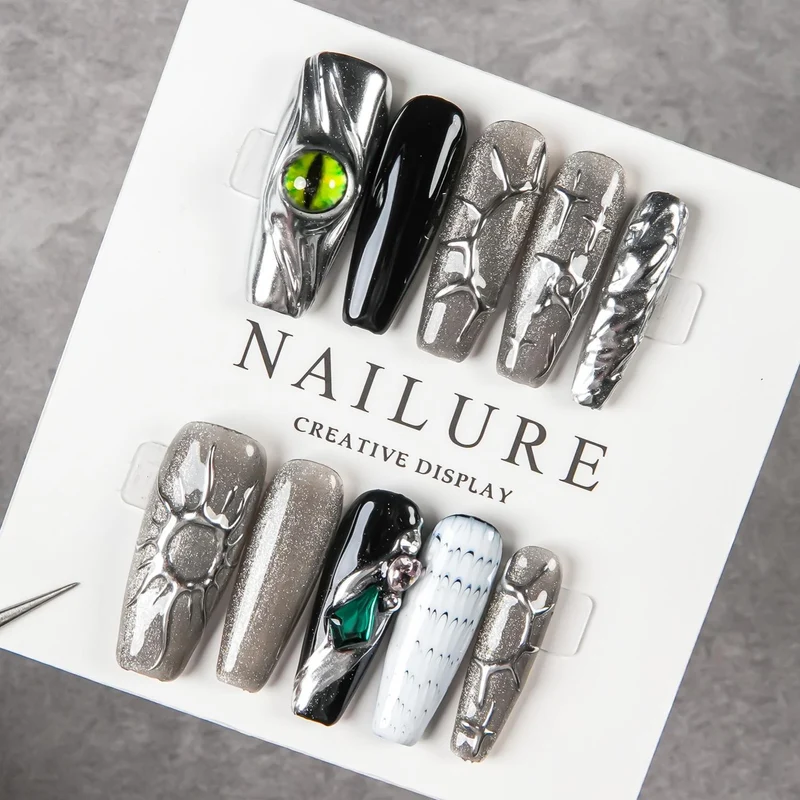 Kreatives Kunst Press-On Nagel Set mit einzigartigen Texturen