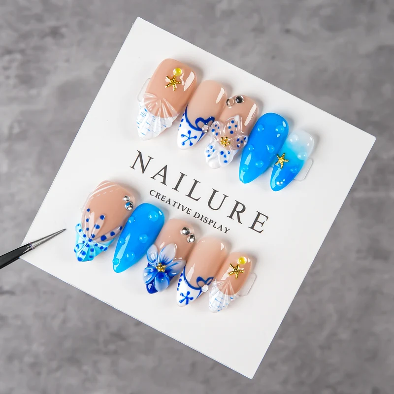 Künstlerisches Themen Druck-on Nagelkunstset