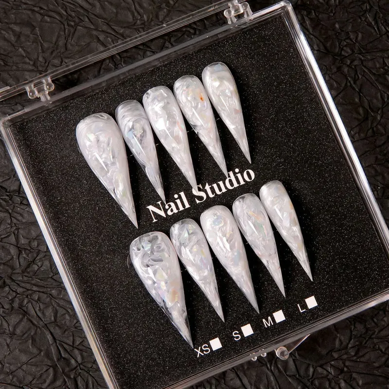 Künstlerische Stiletto Press-On Nagelverzierungen 1791254780