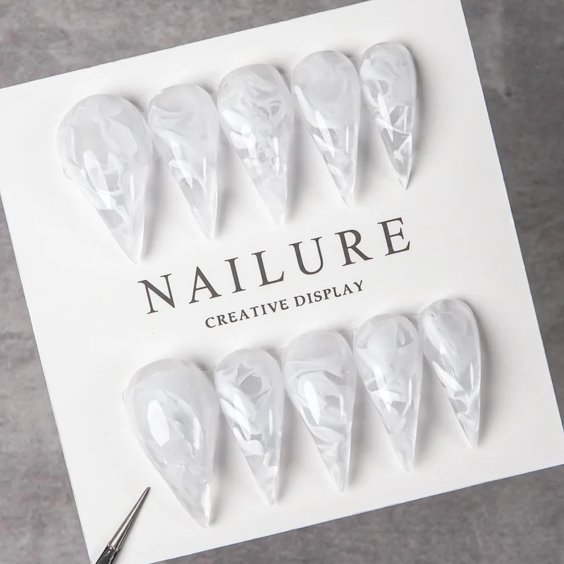 Künstlerische Stiletto Press-On Nagelverzierungen 1791254780
