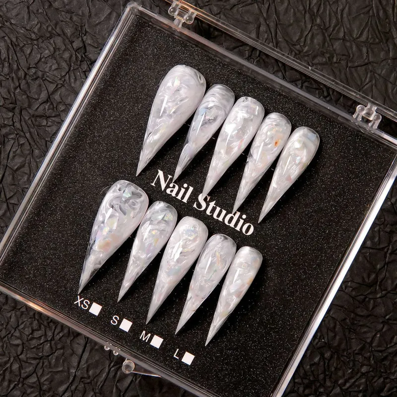 Künstlerische Stiletto Press-On Nagelverzierungen 1791254780