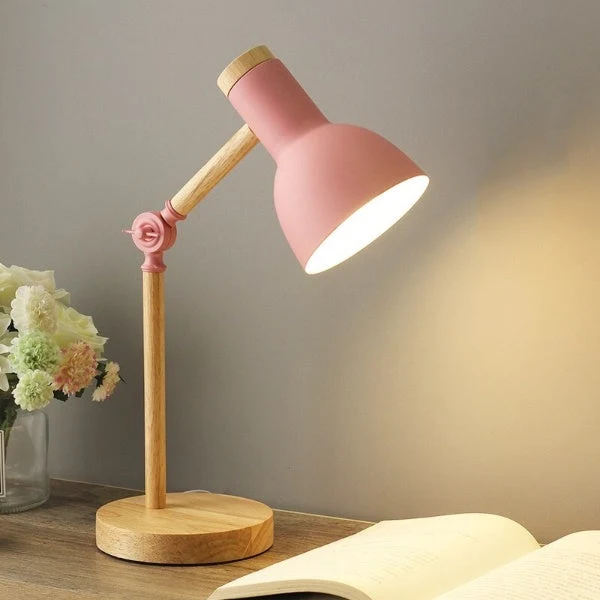 Skanto | Nordische LED-Schreibtischlampe aus Holz