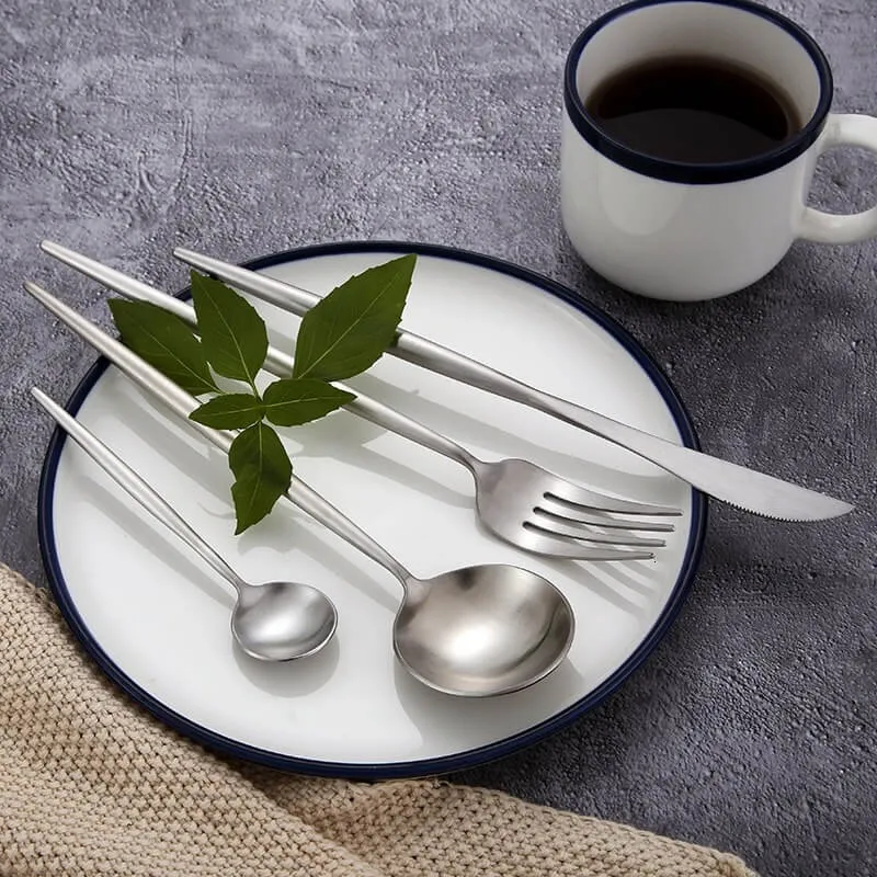 Skanto | Modernes Silbernes Besteckset