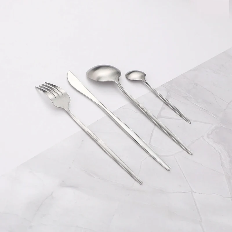 Skanto | Modernes Silbernes Besteckset