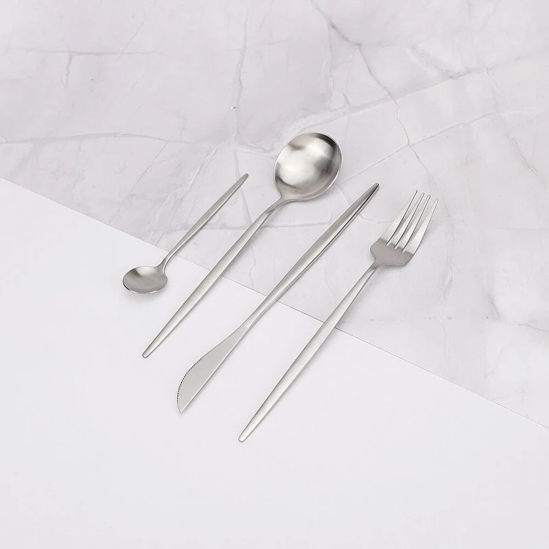 Skanto | Modernes Silbernes Besteckset