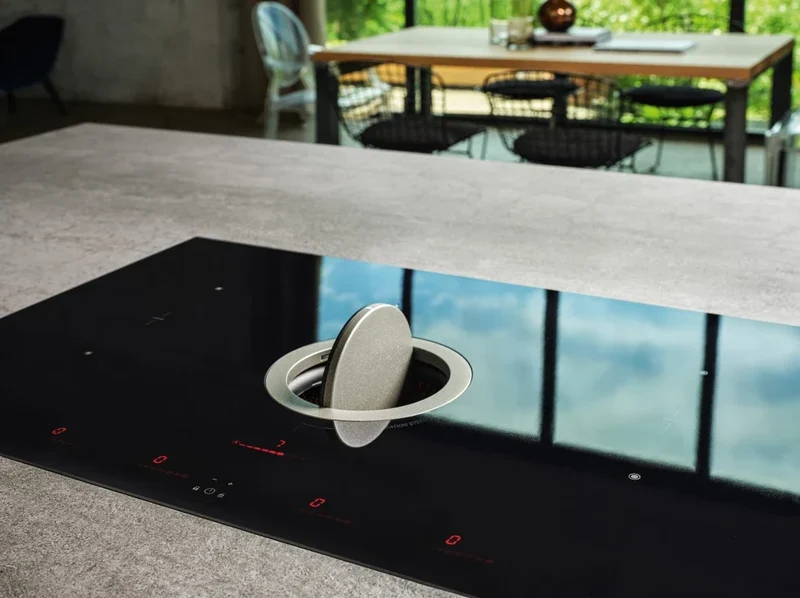 Elica NikolaTesla Switch 83cm 4-Zonen-Induktionskochfeld mit Dunstabzug – Schwarz | TESLABLFMIX