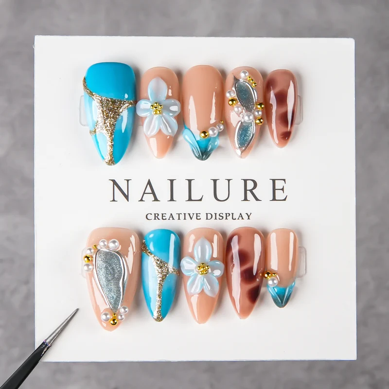 Künstlerisches Blumennagelset
