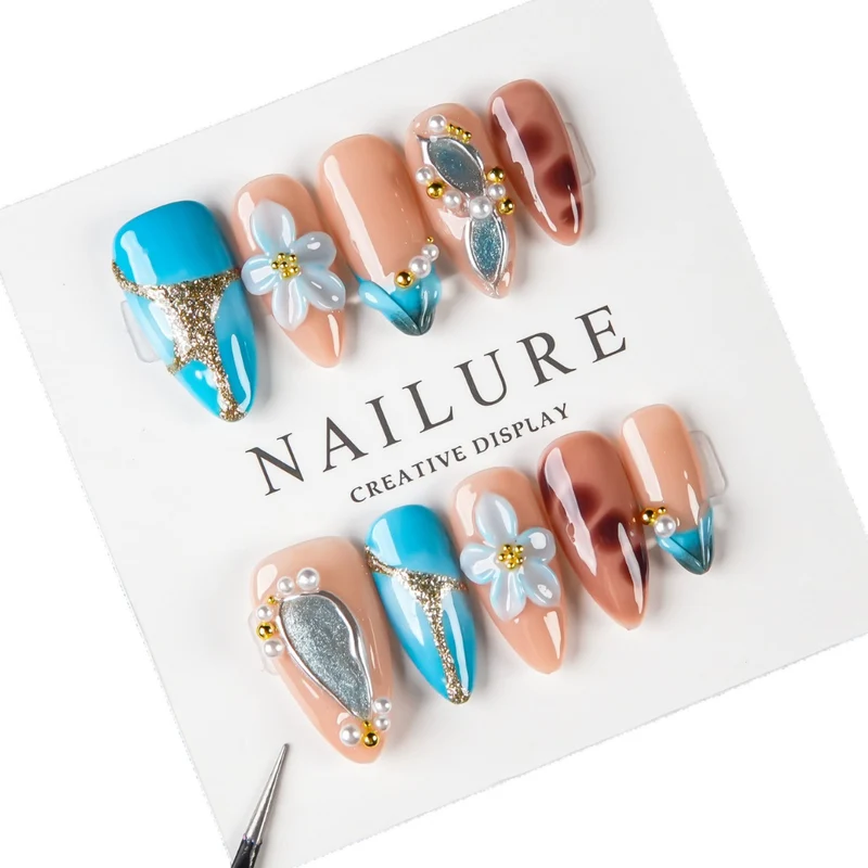 Künstlerisches Blumennagelset