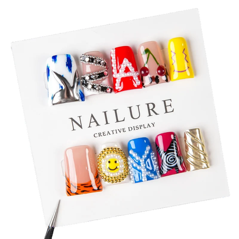 Künstlerisches Press-On Nagelkunst Set