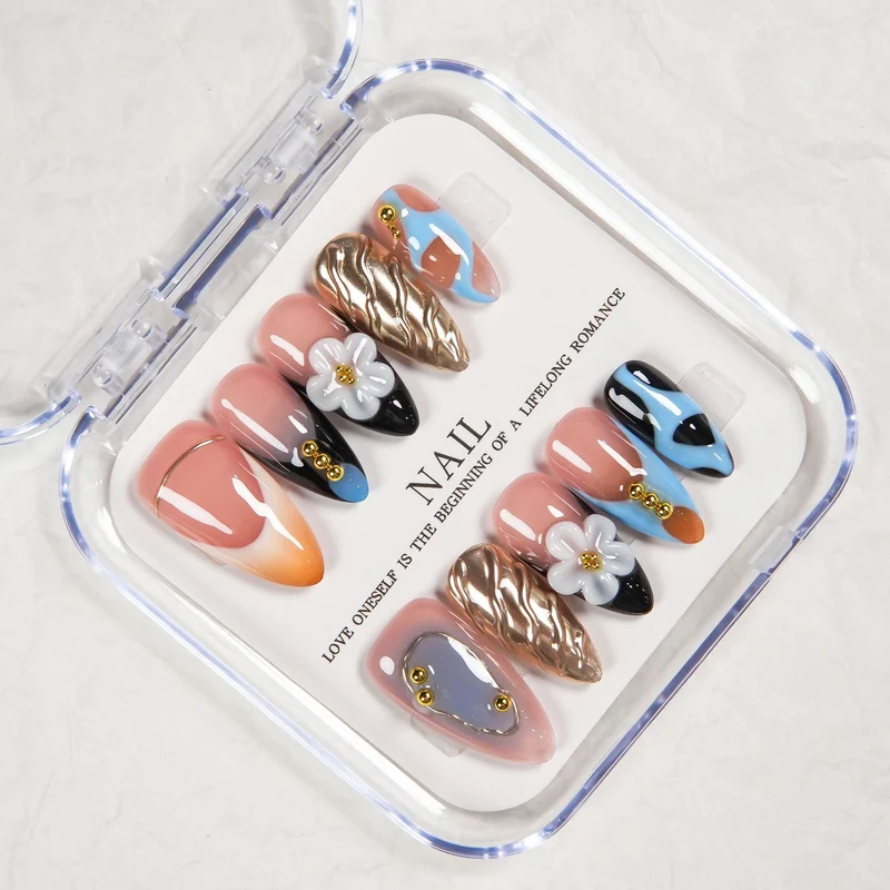 Künstlerisches Glam Nail Set