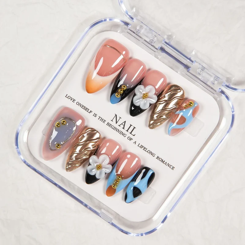 Künstlerisches Glam Nail Set