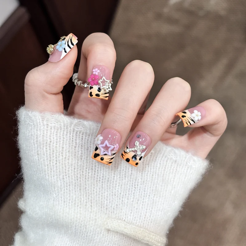 Künstlerisches Nagelkunst-Verstärkungsset