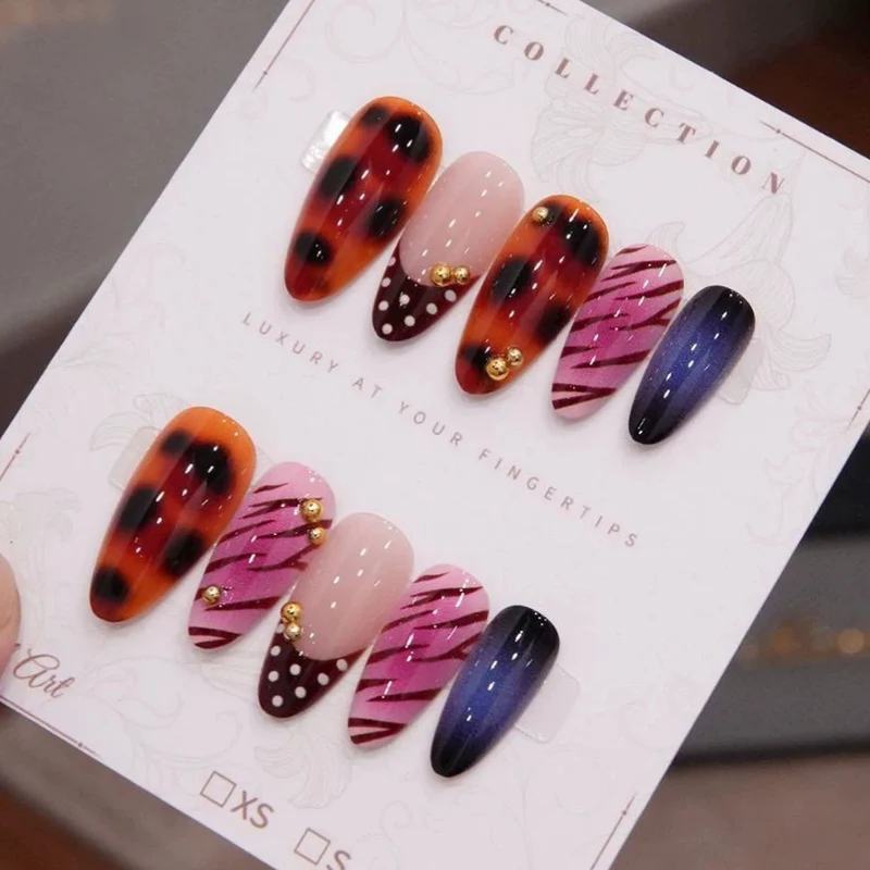 Künstlerische Gel-Nagelspitzen