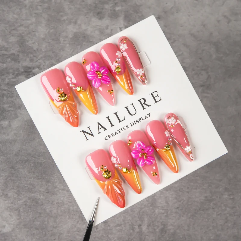 Künstlerisches florales Stiletto Press-On-Nagelset