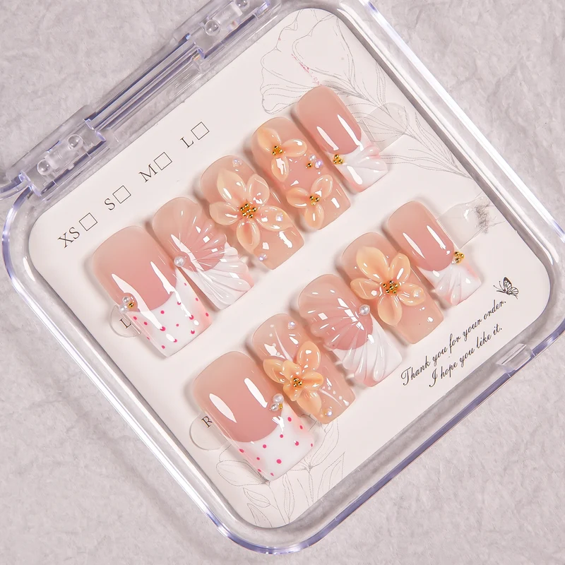 Künstlerisches Floral Press-On-Nägel Set