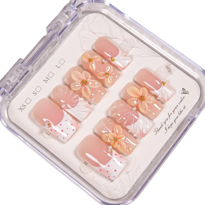 Künstlerisches Floral Press-On-Nägel Set