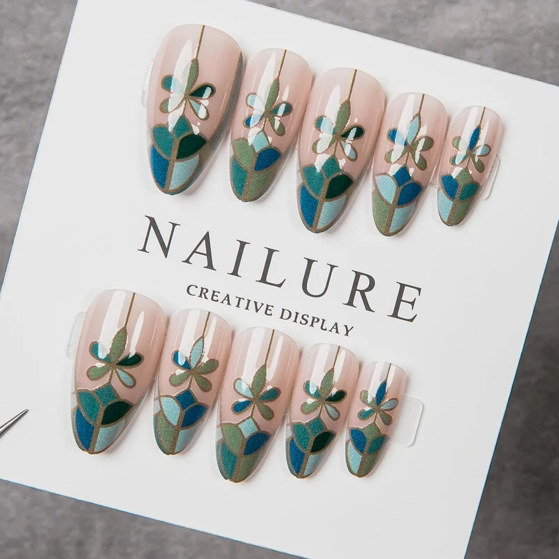 Künstlerisches florales Design Press-On Nagelset 1791255046
