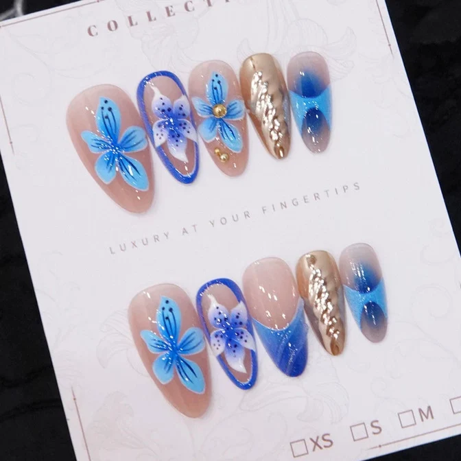 Künstlerisches Floral Press-On Nail Set