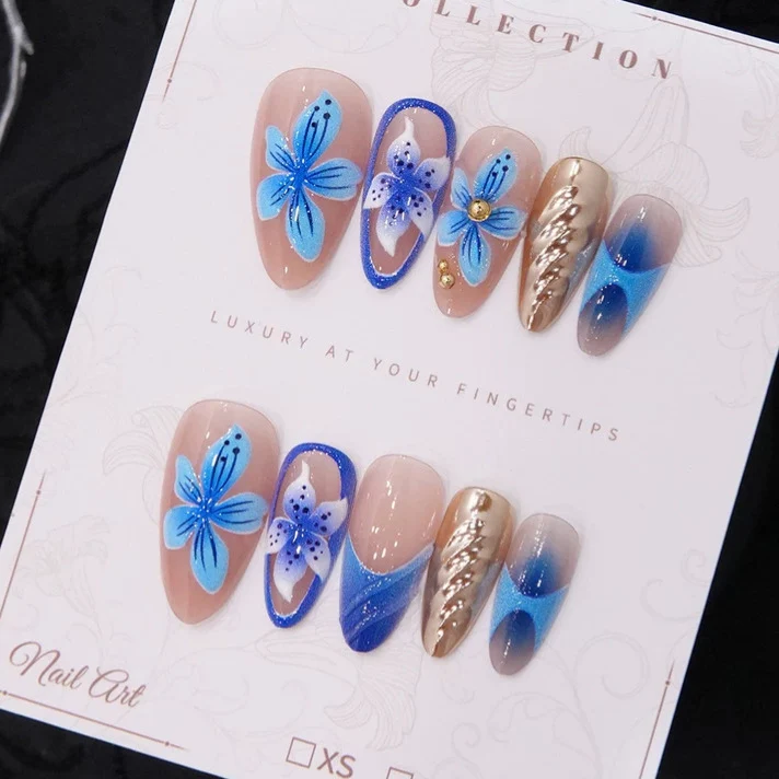 Künstlerisches Floral Press-On Nail Set