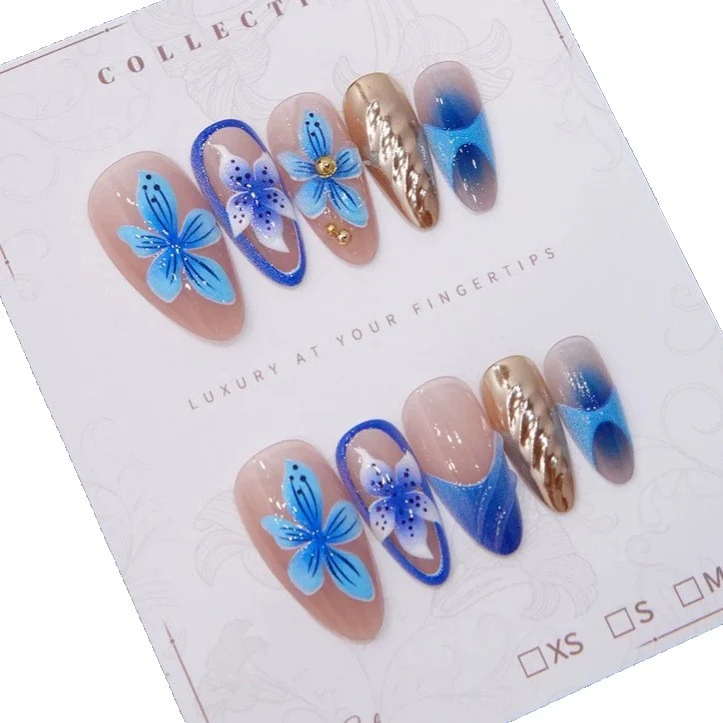 Künstlerisches Floral Press-On Nail Set