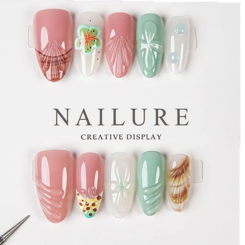 Künstlerisches Floral Press-On Nail Set