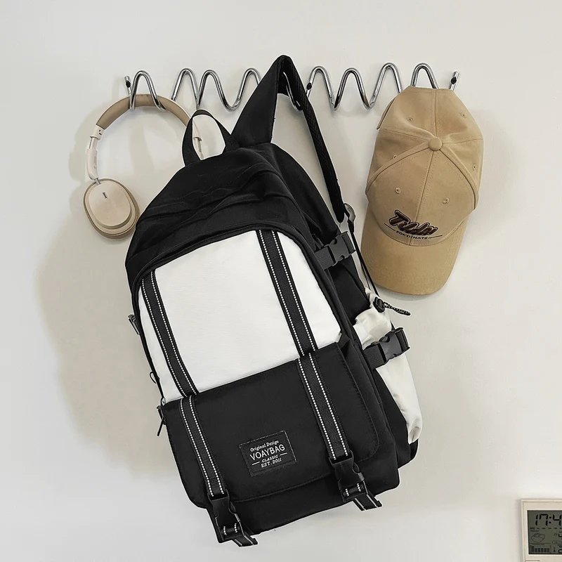 Multi-Compartment Urban Backpack Karnz