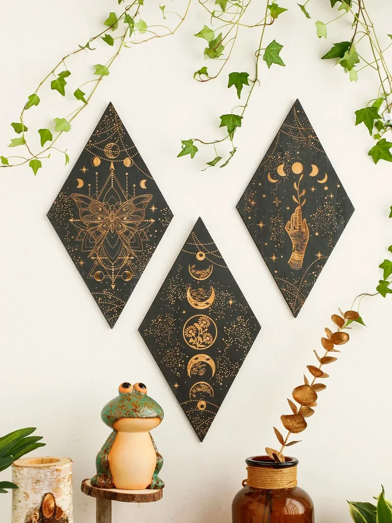 Skanto | Schwarze Mondphasen Holz Wanddeko Rhombus Wandkunst Boho Heimdeko Hexen Wandteppich Dekoration Raumdeko Ästhetisches Geschenk