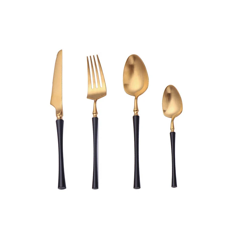 Skanto | Klassisches Edelstahl-Set mit eleganten Griffen