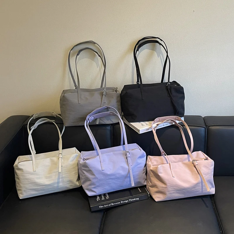 Minimalist Reis Duffel Tasche Karnz