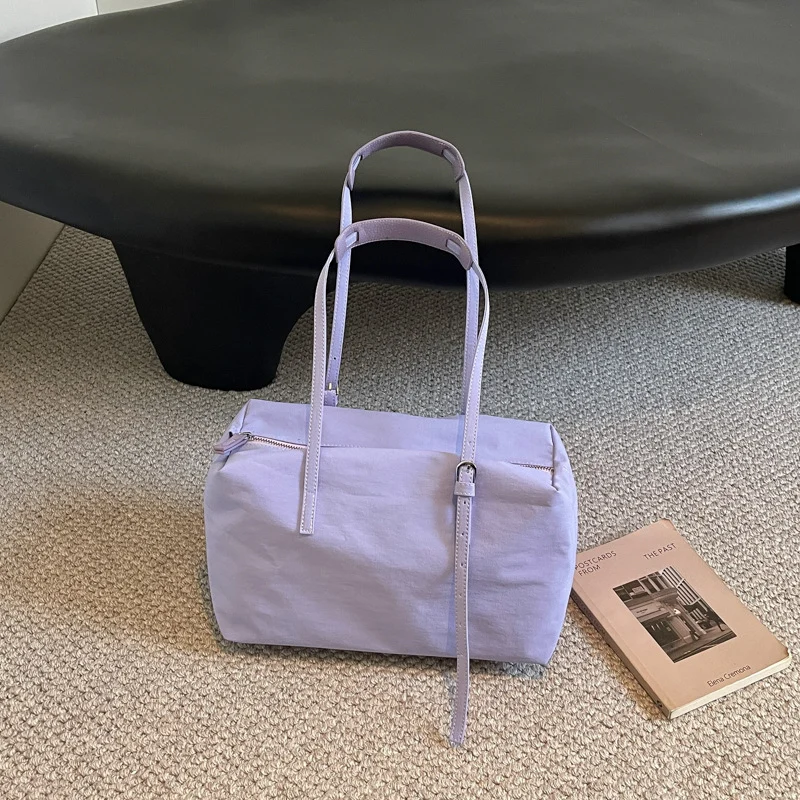 Minimalist Reis Duffel Tasche Karnz
