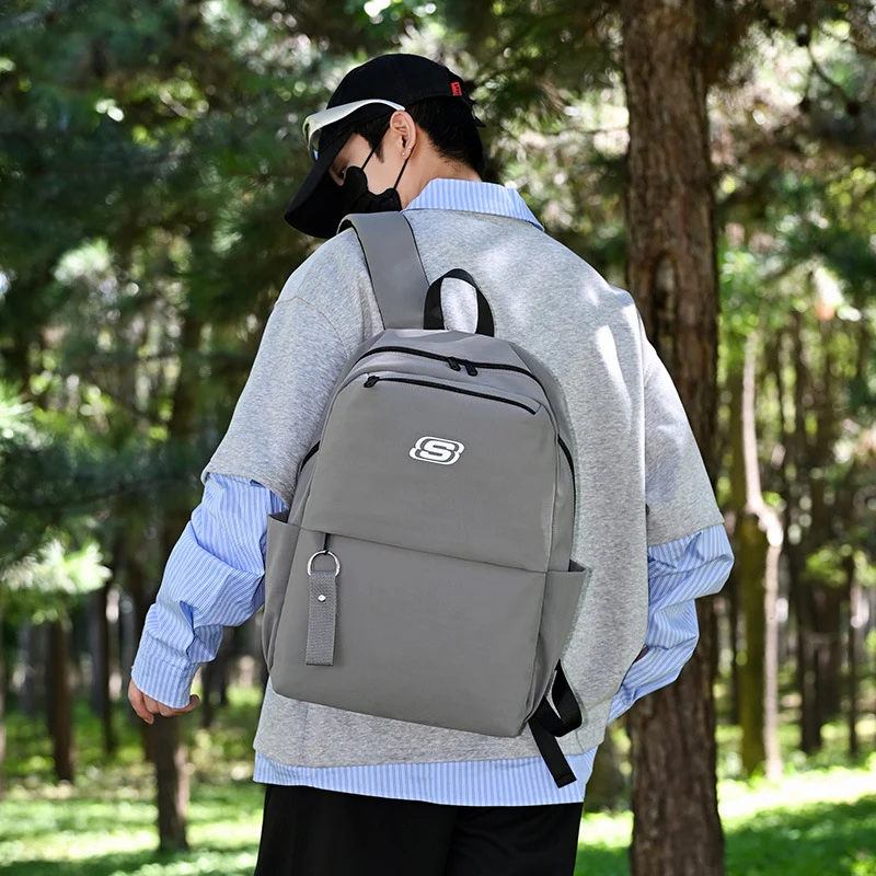 Minimalist Multi-Pocket Rucksack Karnz