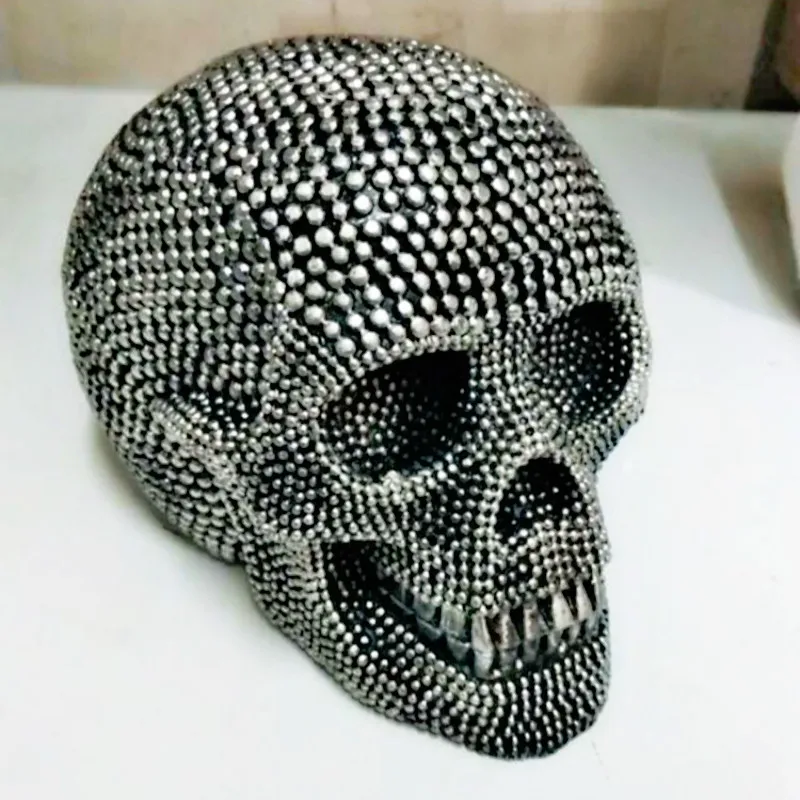 Skanto | BUF Große Silber-/Gold-Totenkopf-Statue Harz-Handwerk Dekorative Ornament Halloween-Dekoration Skulptur Heimdekor-Figur