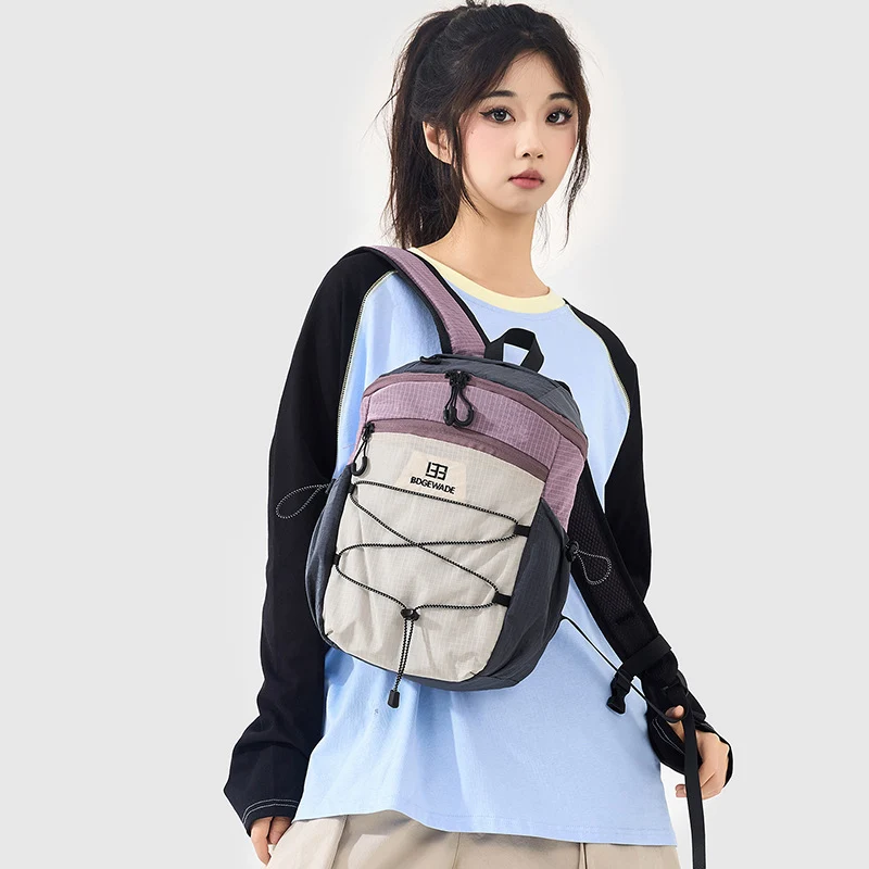 Leichtgewichtiger Outdoor-Abenteuer-Rucksack Karnz
